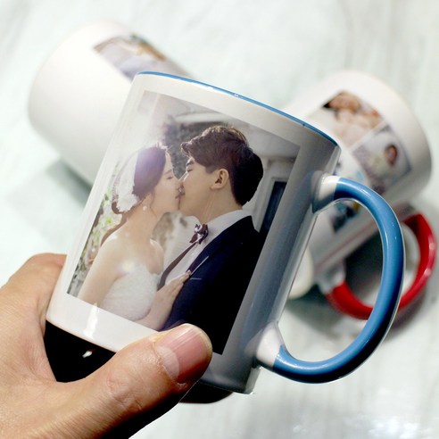 럭키한 라이프 답례품 머그컵 결혼식답례품·돌잔치답례품·장례식답례품 등 다양한 행사에서 활용하기 좋은 구성과 머그컵용량 정보를 정리했습니다. 예쁜머그컵을 찾는 분들을 위해 디자인·내구성·활용도까지 분석해 선택을 돕습니다.